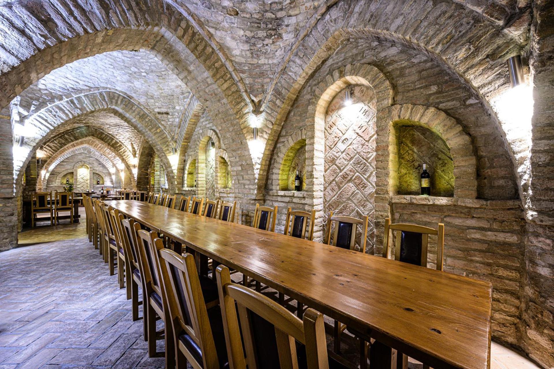 Vinatus Pince Ξενοδοχείο Villány Εξωτερικό φωτογραφία
